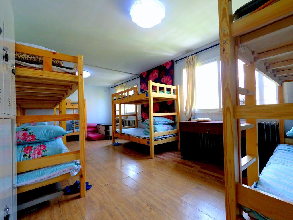 First Met Backpackers Hostel 承德 外观 照片