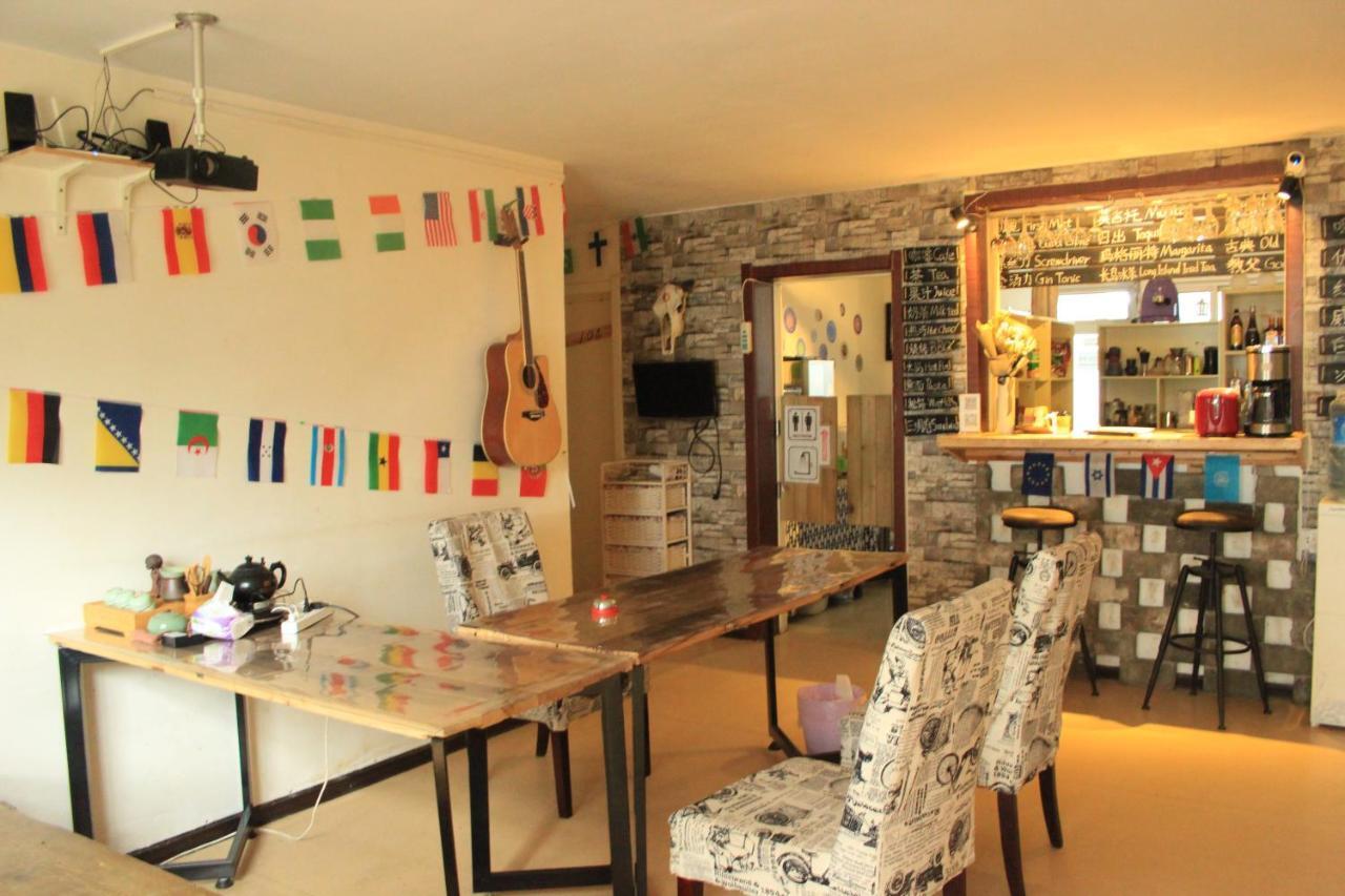 First Met Backpackers Hostel 承德 外观 照片